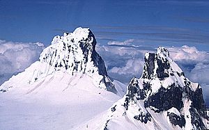 Cerro Melimoyu (25087762512).jpg