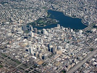 Closeup aerial view of Downtown Oakland and Lakeside Park.jpg