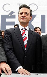 Archivo:Enrique Peña Nieto Junta