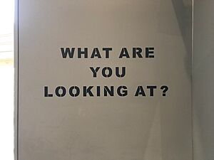 Archivo:Exposición de Banksy en Amsterdam, 2018.