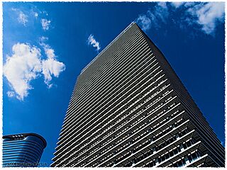 Exxon Mobil Building - Flickr - pinemikey.jpg