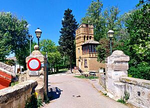 Archivo:Fontellas - El Bocal, entrada