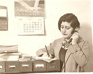 Archivo:Josefina Carabias