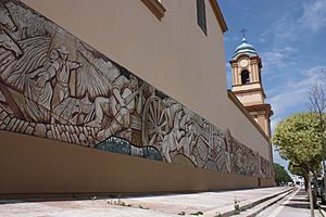 Archivo:Mural Epopeya de la Villa