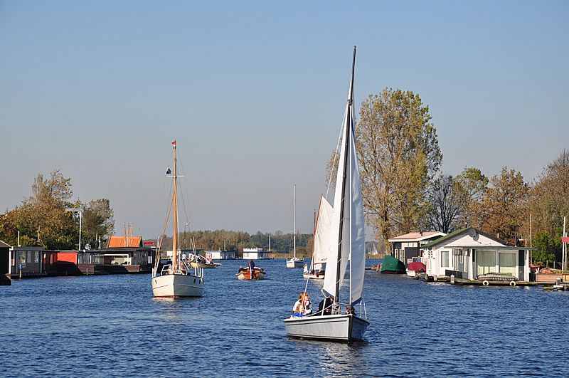 Archivo: Netherlands, Kagerplassen, Zijp (2)