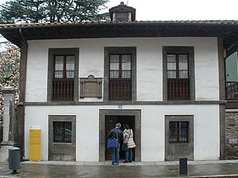 Casa natal de Vital Aza.