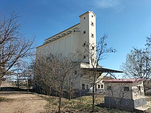 Archivo:Silo de Ataquines