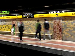 Archivo:Barcelona - Metro - Estació de Barceloneta (7480503568)