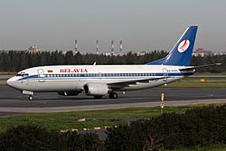 Archivo:Boeing 737-3Q8, Belavia AN1583014