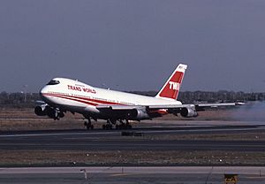 Archivo:Boeing 747-282B, Trans World Airlines (TWA) JP5891237