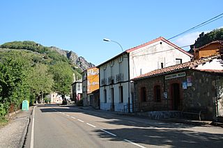 Camino de San Salvador, Beberino 01.jpg