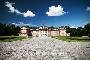 Archivo:Castillo Münster