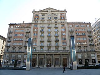 Edifici Caixa de Pensions a Reus 5.JPG