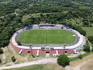 Archivo:Estadio Chalatenango