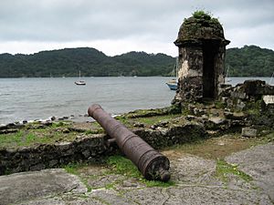 Archivo:Fortifications on the Caribbean Side of Panama Portobelo-San Lorenzo-108169