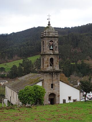 Igrexa de Santiago de Bravos, Ourol.jpg