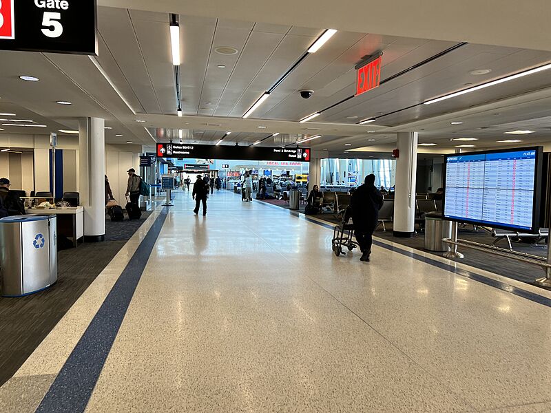 KBOS (1) 05