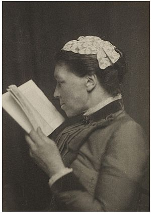Archivo:Lady Ritchie (Miss Thackeray) c1890 Hollyer