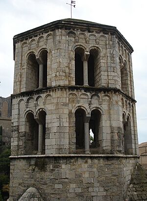 Archivo:Monestir de Sant Pere de Galligants - 002
