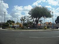 Archivo:Monumento a Cri-Cri, Mérida, Yucatán (01)