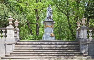 Archivo:Monumento a Justus von Liebig, Maximiliansplatz, Múnich, Alemania, 2012-04-30, DD 03