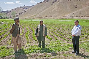 Archivo:People of Bamyan-6