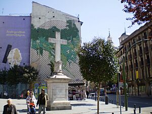 Archivo:Plaza de Puerta Cerrada en Madrid