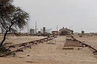 Archivo:Qatar, Al Jumailiyah (10), old oil installation