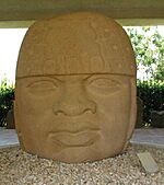 San Lorenzo Colossal Head 10.jpg