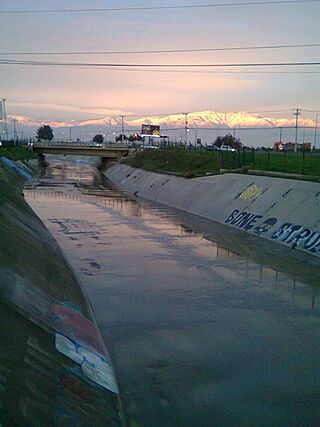 Zanjón de la Aguada - Maipú - 2013.jpg