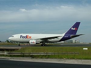 Archivo:Airbus A310-222(F) Federal Express (FedEx) N452FE, CDG Paris (Charles de Gaulle), France PP1085992839