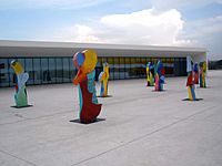 Archivo:Aviles - Centro Cultural Internacional Oscar Niemeyer 34