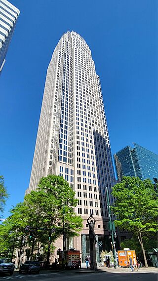Bank of America Corporate Center Charlotte, North Carolina.jpg