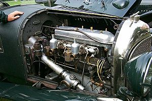 Archivo:Bentley 4½-litre engine