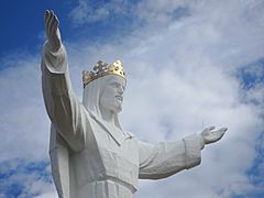 Archivo:Christ the King Statue in Świebodzin 01