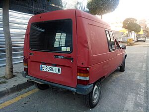 Archivo:Citroën C 15 1990 Atras