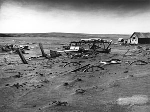 Archivo:Dust Bowl - Dallas, South Dakota 1936