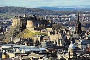Archivo:Edinburgh Castle Rock