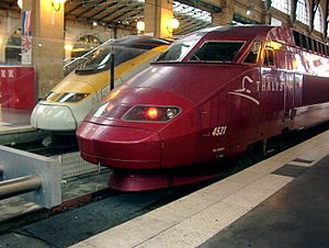 Archivo:Eurostar, thalys at gare du nord