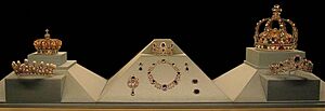 Archivo:French-crown-jewels