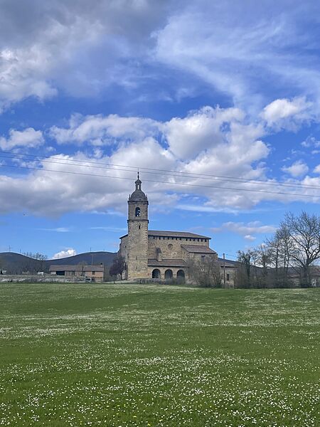 Iglesia de San Millán (Larrea)