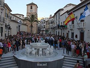 Archivo:Inauguración de la Fuente de los Leones. Plaza de la Constitución. Macael (Almería)