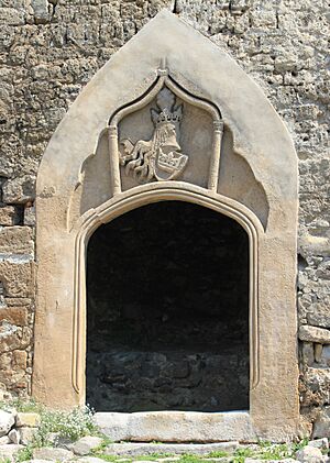 Archivo:Jajce – Castle gate (cropped)