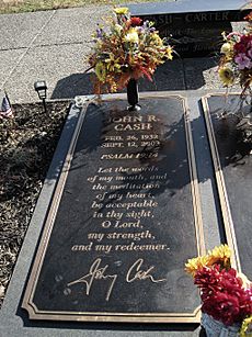 Archivo:Johnny Cash grave Hendersonville Memory Gardens Hendersonville TN 2013-12-27 002