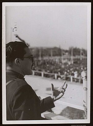 Archivo:José Antonio Giménez-Arnau Zaragoza 1938