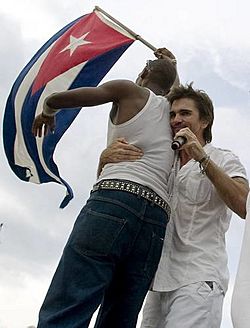 Archivo:Juanes-cuba1