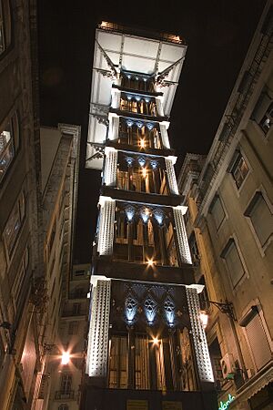 Archivo:Lisbon (Lisboa) historic elevator Santa Justa Luca Galuzzi 2006