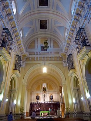 Archivo:Madrid - Iglesia de Nuestra Señora de Montserrat (PP Benedictinos) 08