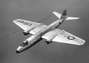Martin B-57A USAF 52-1418.jpg