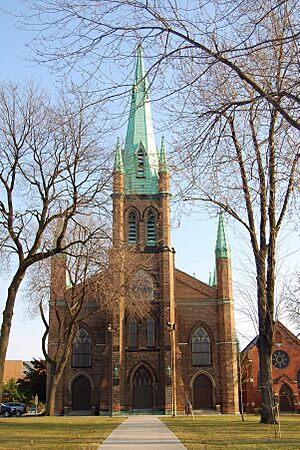 Archivo:Our Lady of the Assumption, Windsor (3380352409)